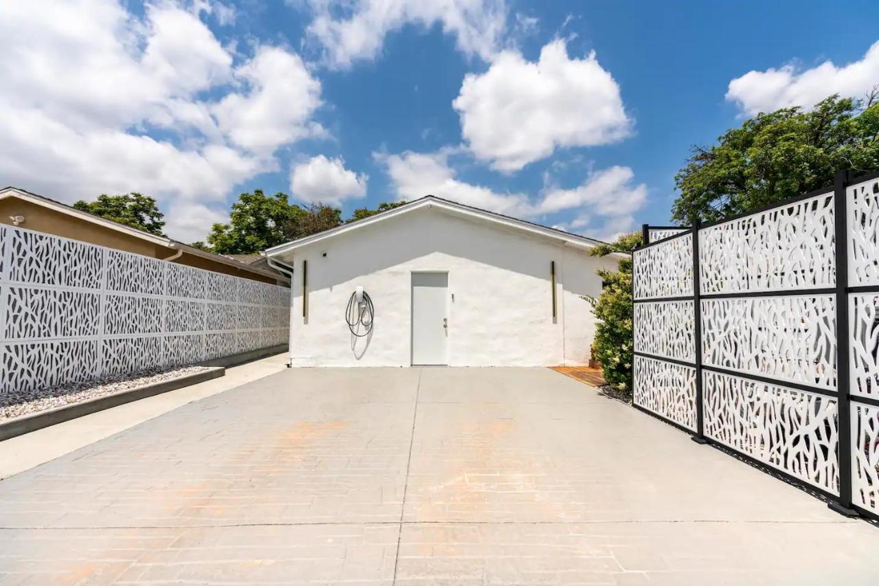 New Luxury Entertaining House With Pool Spa Sauna Tesla Charger Pets Los Angeles Extérieur photo